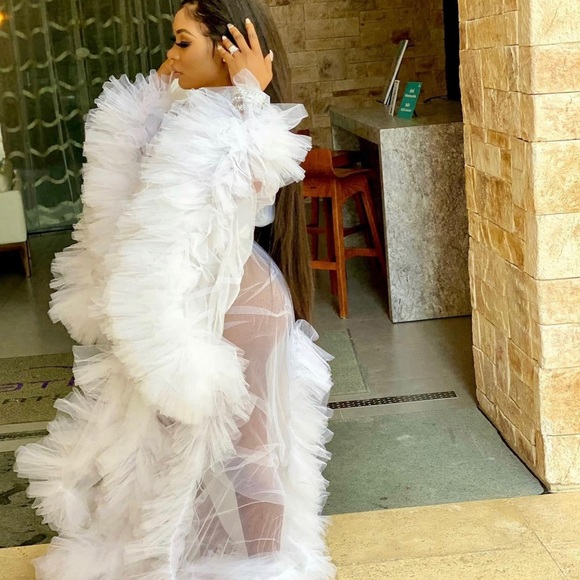 Tulle Robe 
Size: Medium - Picture 2 of 3